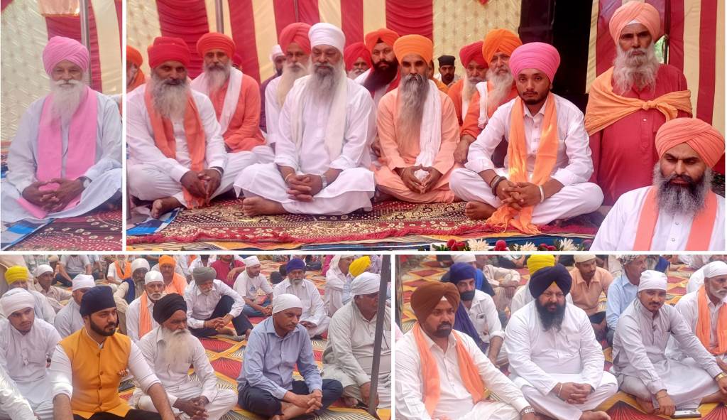 Devotees pay obeisance in memory of Saints at Dera Sachkhand Gyanpuri Vichohi